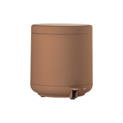 Ume Poubelle &agrave; p&eacute;dale