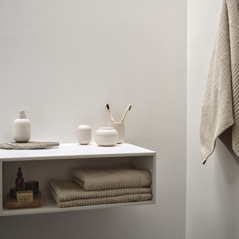Sensu Soap dispenser