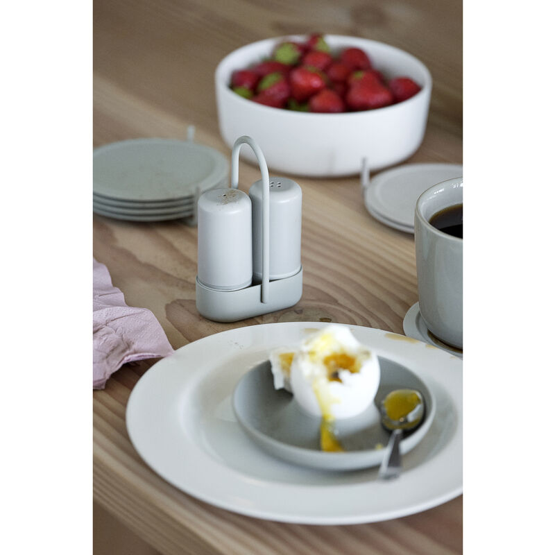 Singles Salt and pepper set